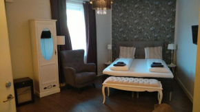Hotel Charlotte / Stella